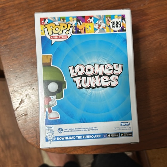 POP MARVIN THE MARTIAN SDCC LIMITED EDITION #1589 - Picture 3 of 6